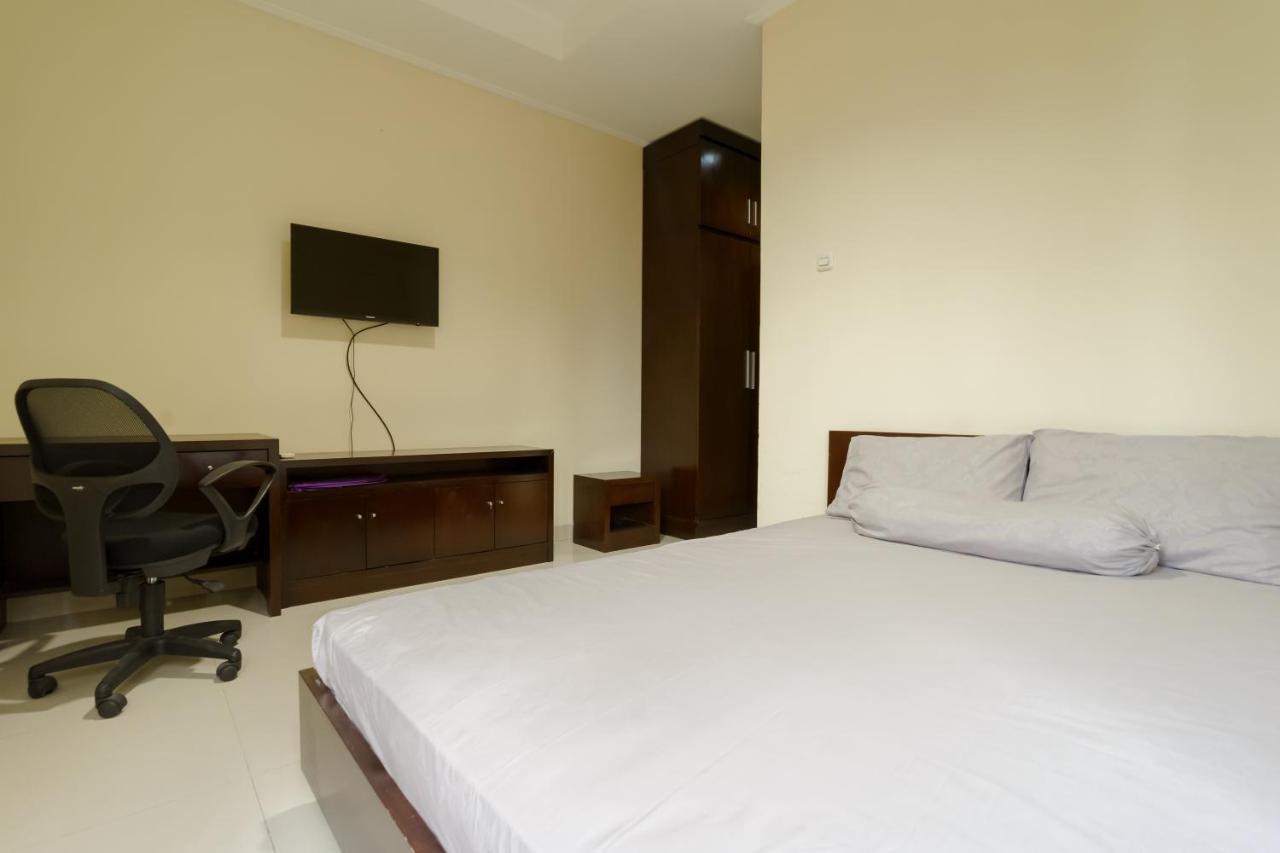 Dago Suites Syariah Cikarang Mitra Reddoorz Бекаси Экстерьер фото